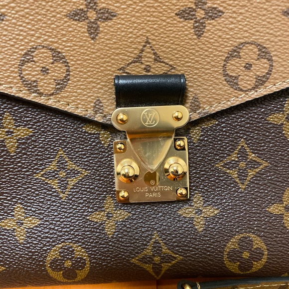 Louis Vuitton Reverse Monogram Pochette Métis - Picture 2 of 8